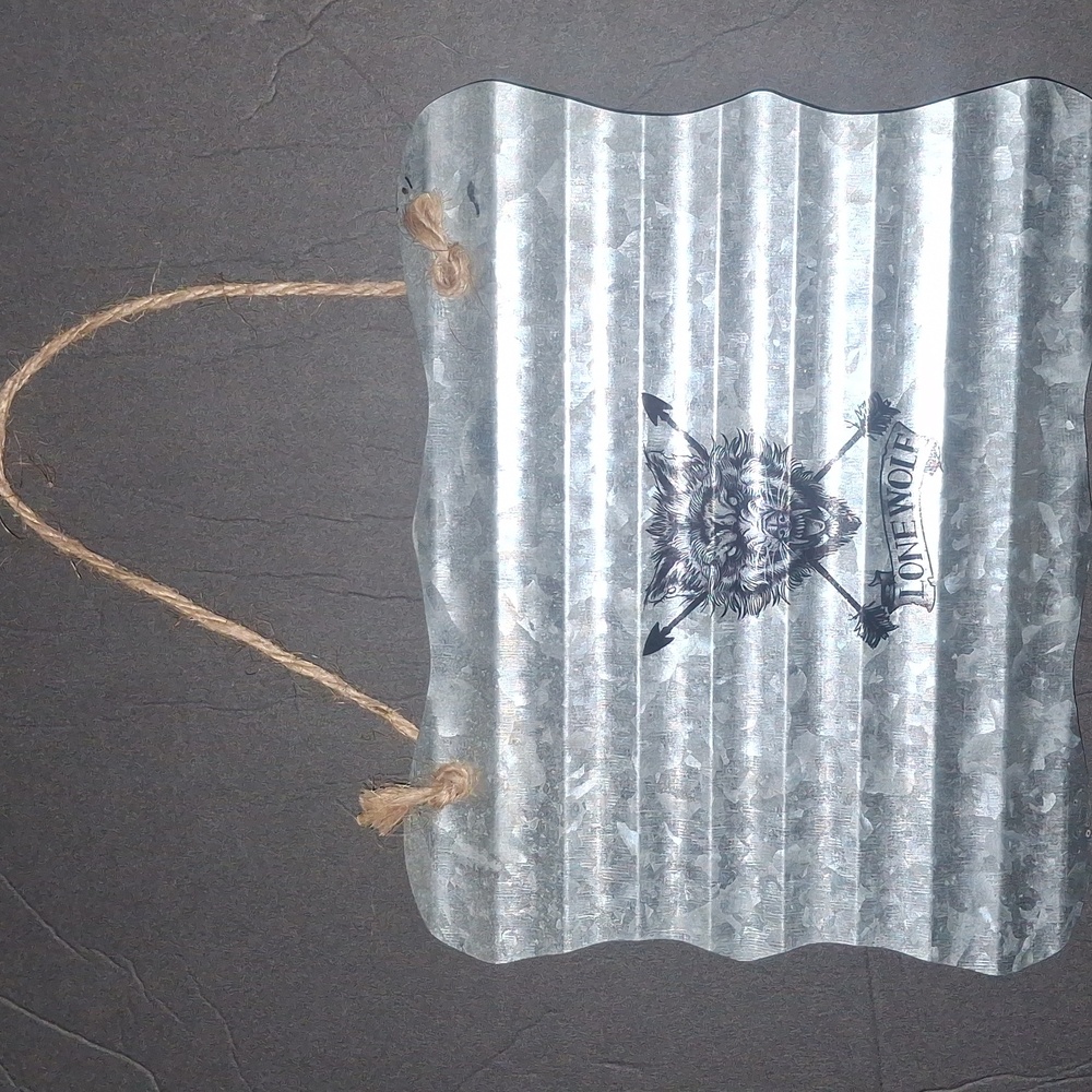 Metal Wall Hanging with Wolf Design